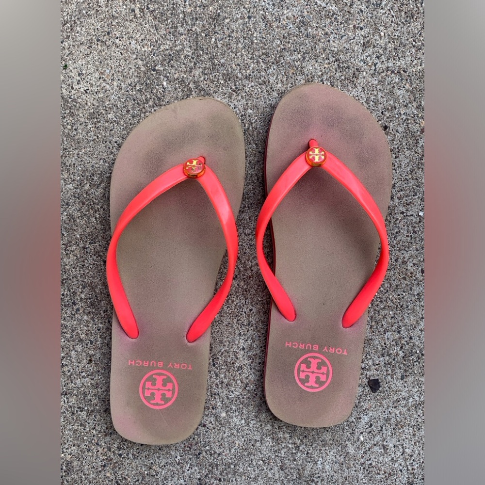 Tory Burch Women's Pink Flip Flops